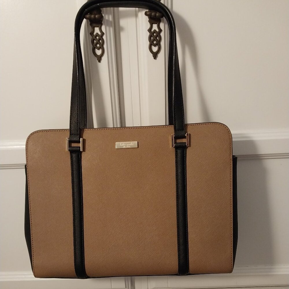 💗kate spade Lt. Brown and Black bag,14x10x4 tote, New No Tags💗